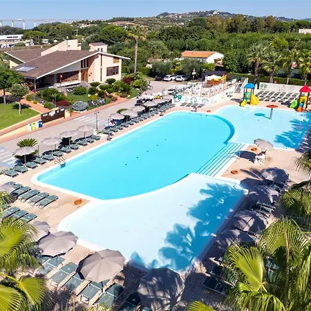 Don Antonio Glamping Village By Interhome * Giulianova